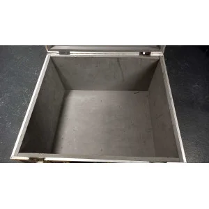 Flight case 90x80x50 avec roulettes