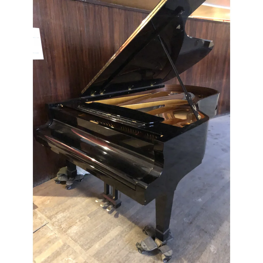 Piano 3/4 queue Seiler modèle 240 concert noir