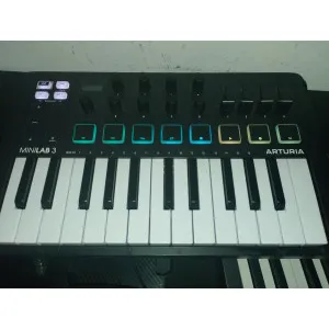 Arturia minilab 3