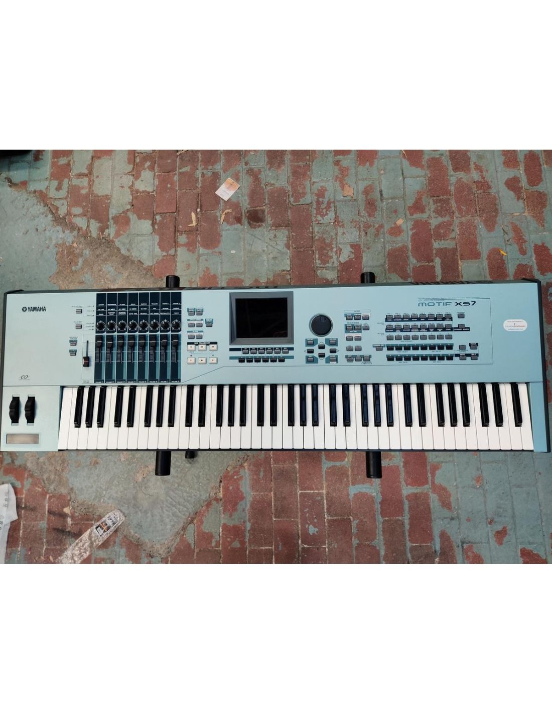 yamaha-motif-xs7.jpg