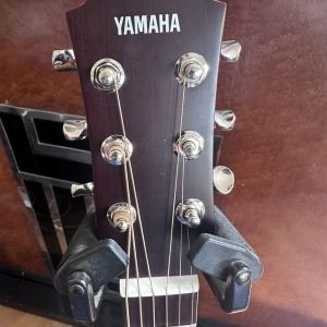 Guitare Yamaha CSF 3M