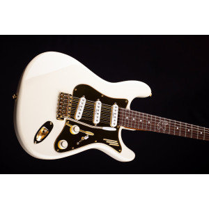 Magneto Guitars, Série Signature, Eric Gales Sonnet Rawdawg RD3, Blanc Vintage