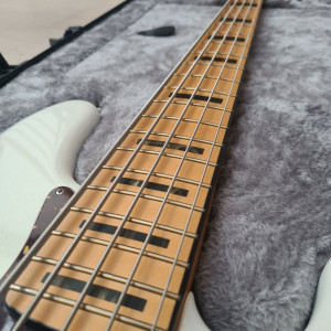 Fender American Ultra Jazz Bass V USA – 2022 – Arctic Pearl – Case Fender