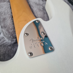 Fender American Ultra Jazz Bass V USA – 2022 – Arctic Pearl – Case Fender