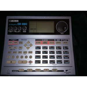 Boss DR-880