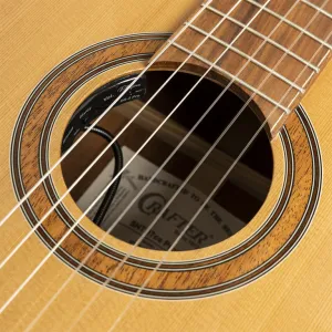 Guitare hybride classique-électrique pan coupé cèdre massif | Green Musicians