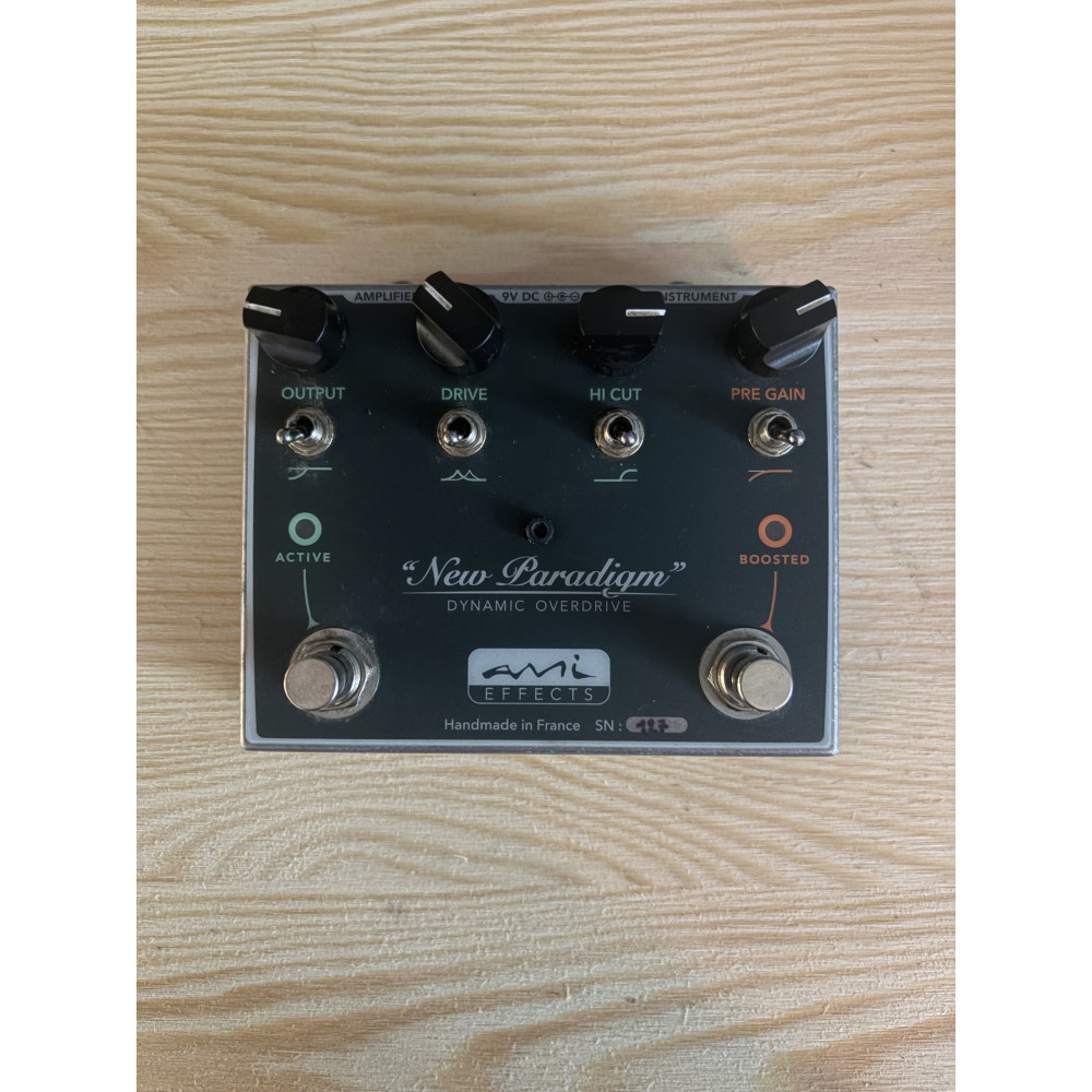 Pédale Overdrive AMI Effects "New Paradigm" .