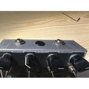 Pédale Overdrive AMI Effects "New Paradigm" .