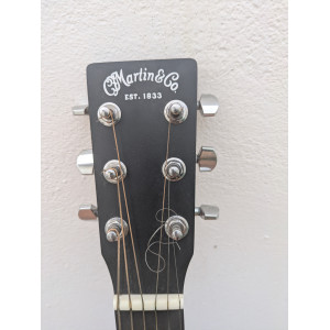 Martín 000 Jr con estuche y pickup Seymour Duncan