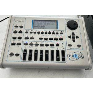 Ketron midjay-expand/arrang/lecteur smf+mp3+hd