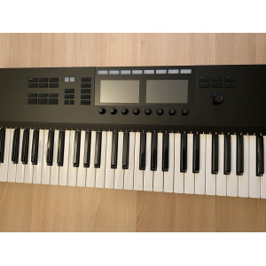 Komplete Kontrol S61 MK2