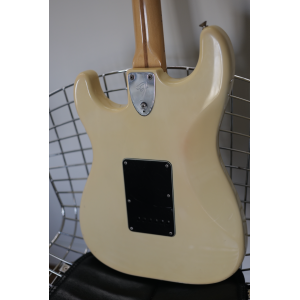 Fender Stratocaster 1979 – Olympic White – Player’s dream au look unique
