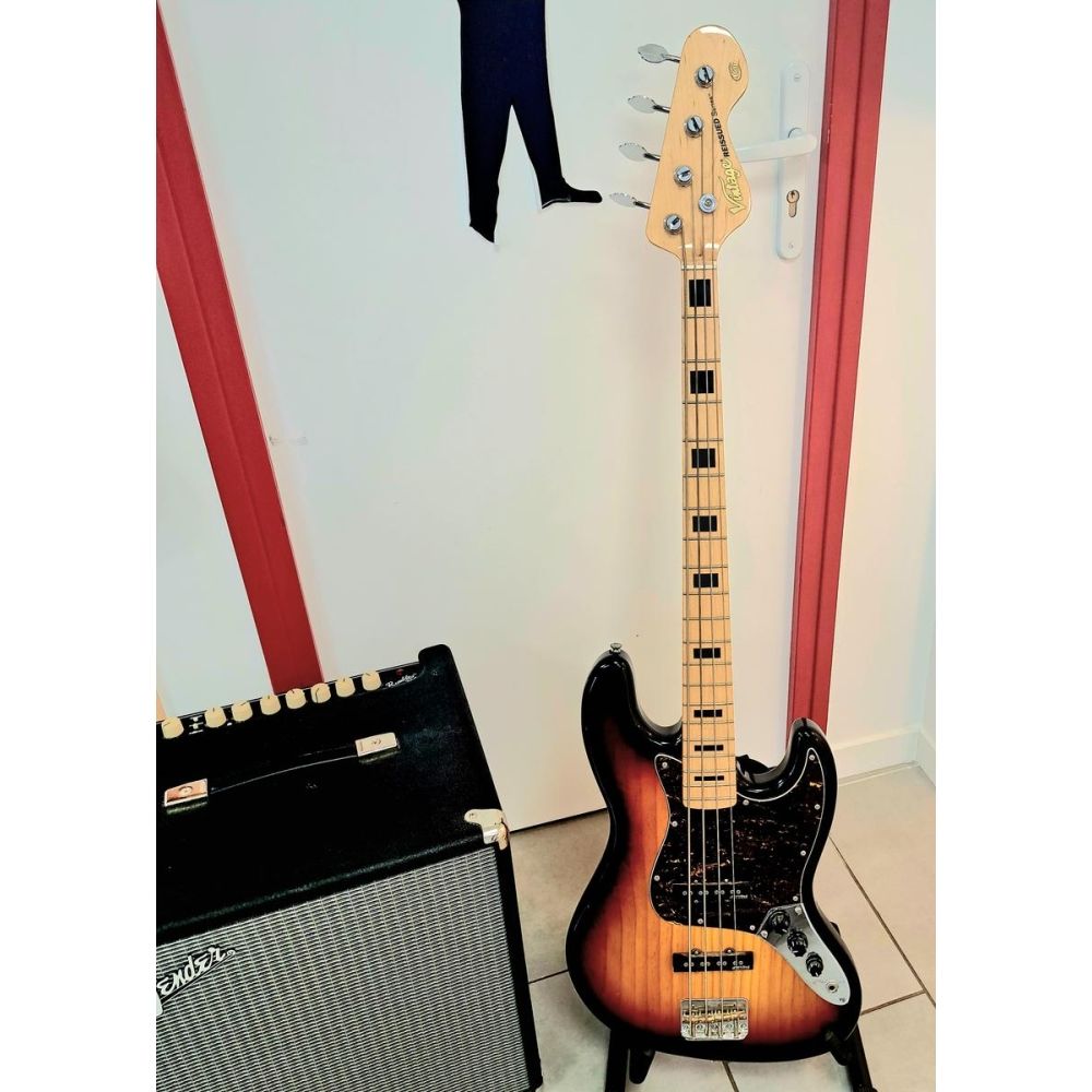 Kit guitare basse Vintage V96 + ampli Fender