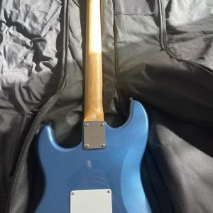 Guitare électrique EKO S300 METALLIC BLUE