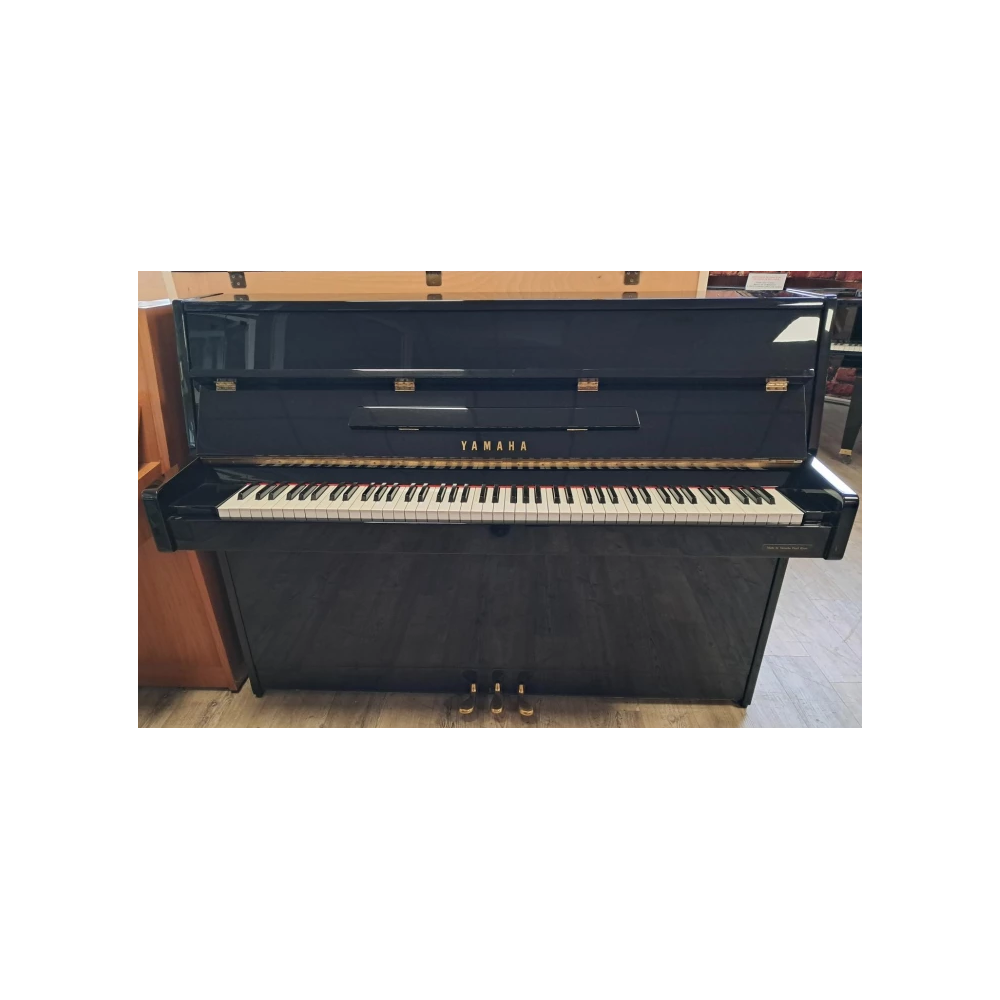 Piano droit YAMAHA C110A Laqué noir