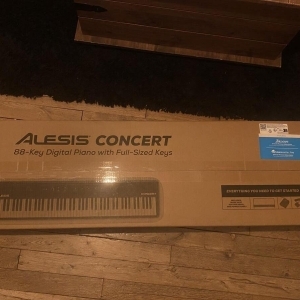 Piano numérique Alesis Concert 88 touches - Neuf