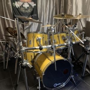 Sonor Force 2000 Drumkit - High Gloss...