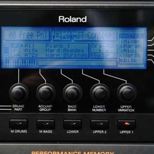 ROLAND G800 - Arrangeur 76 touches