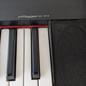 Piano Yamaha NP32