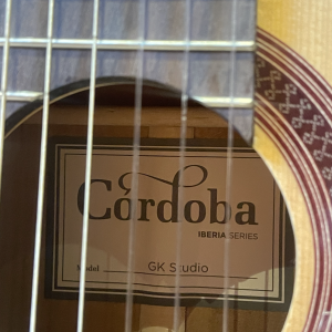 Cordoba GK Studio guitare classique é...