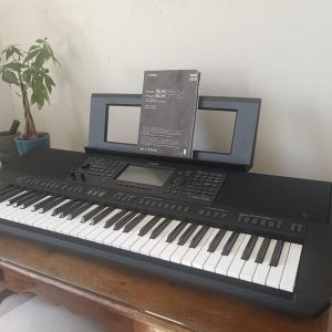 Piano Yamaha arrangeur PSR 700