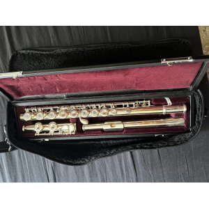 Yamaha Flûte traversière YFL-381