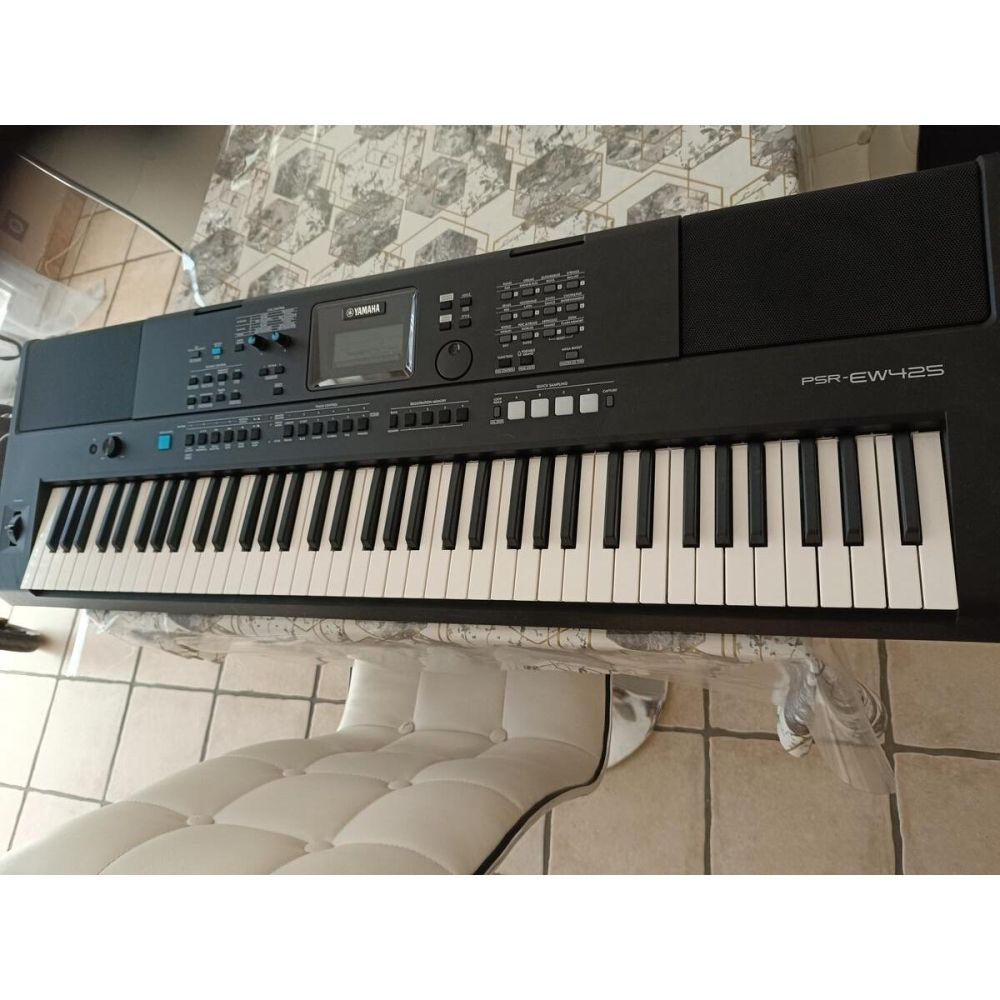 Yamaha psr EW425