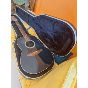 Ovation Guitarra Electroacústica