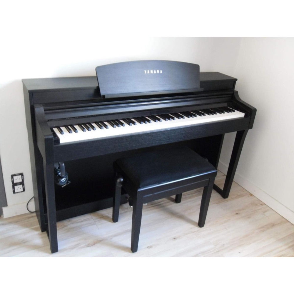 Piano digital Yamaha CSP 150,