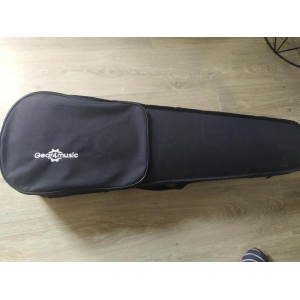 Lot de deux petits Violons Thomann & Gear4Music