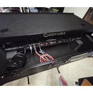 Denon MC7000 controller