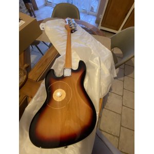 Bajo de 4 cuerdas Prodipe JB80MA Sunburst