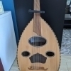 Instrumento de cuerda árabe / Oud
