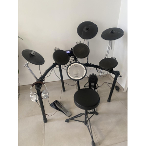 Electronic drum kit TD-4 Roland