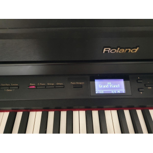 Roland HP307 piano digital
