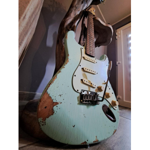 Stratocaster surfgreen relic ( partcaster )