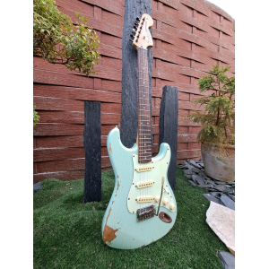 Stratocaster surfgreen relic ( partcaster )