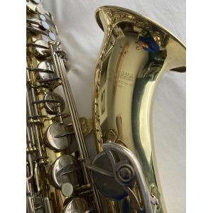 El Yamaha YTS-25 es un saxofón tenor de alta calidad y rendimiento. Diseñado con precisión y fabricado con materiales de 