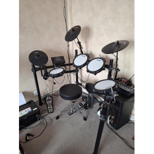 La batería electrónica Nux DM 210