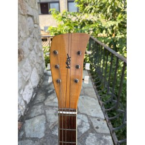 Sold - Vox Tornado V247