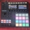 Maschine MK3 + Komplete Select 11 + Desksaver + Script Ableton + extensiones a elegir