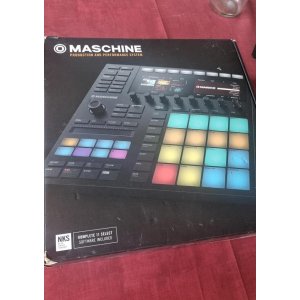 Maschine MK3 + Komplete Select 11 + Desksaver + Ableton Script + custom extensions