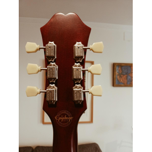 The Epiphone ES-175