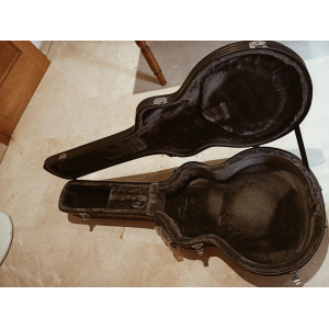 The Epiphone ES-175