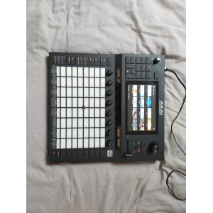 Akai Force SSD 250GB + Colección de instrumentos MPC