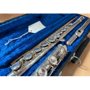 Jupiter Flauta Travesera Cuerpo completo y Llaves desplazadas.