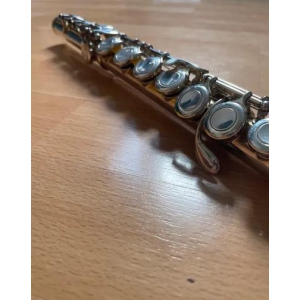 Jupiter Flauta Travesera Cuerpo completo y Llaves desplazadas.