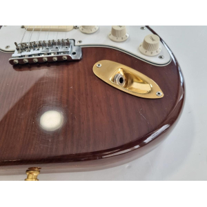 Fender Stratocaster avec manche à 3 vis, touche en érable