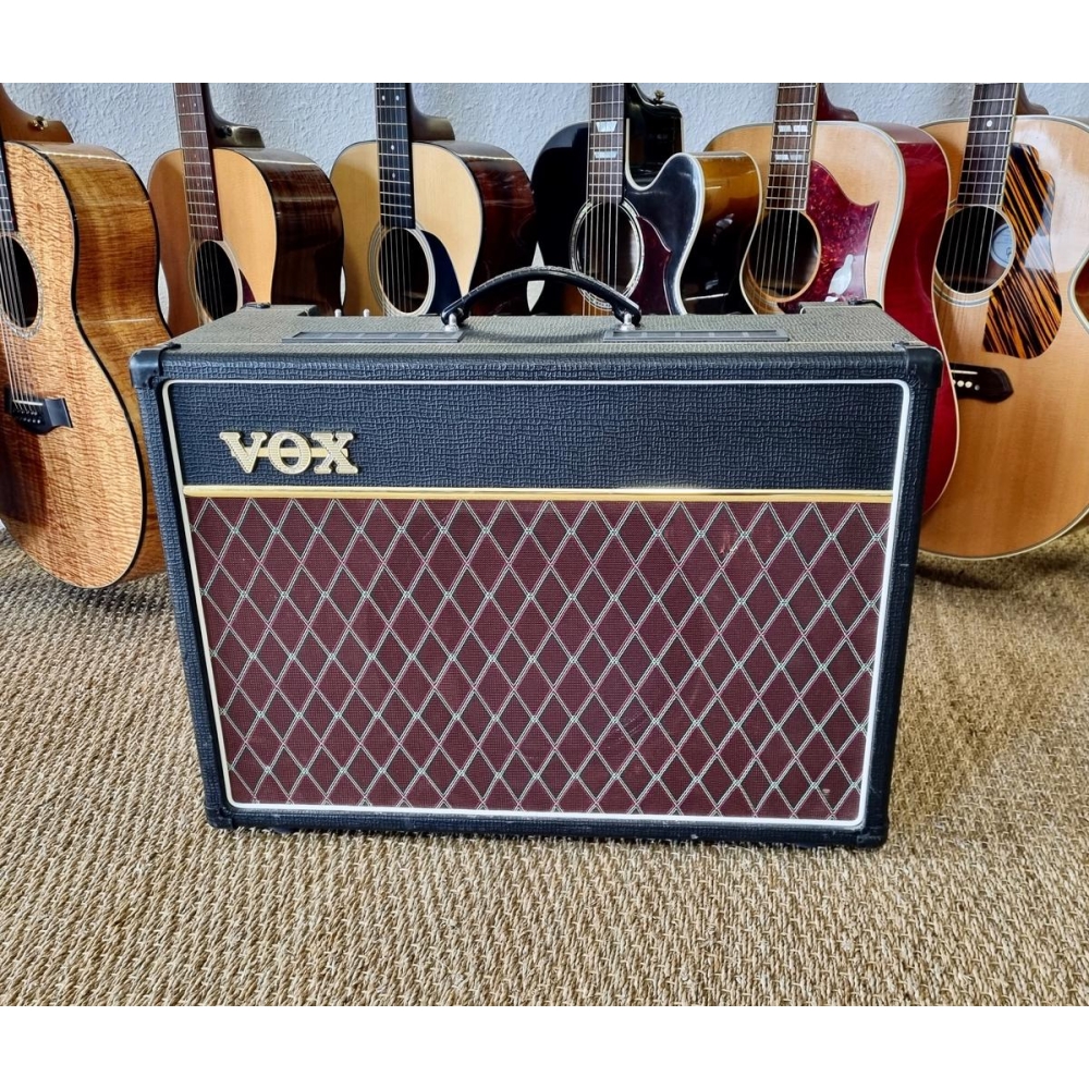Vox AC15C1 Custom Combo de guitarra de 15 vatios y 1x12" de 2 canales