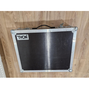 Peavey RQ 2300 Series 18 canales.